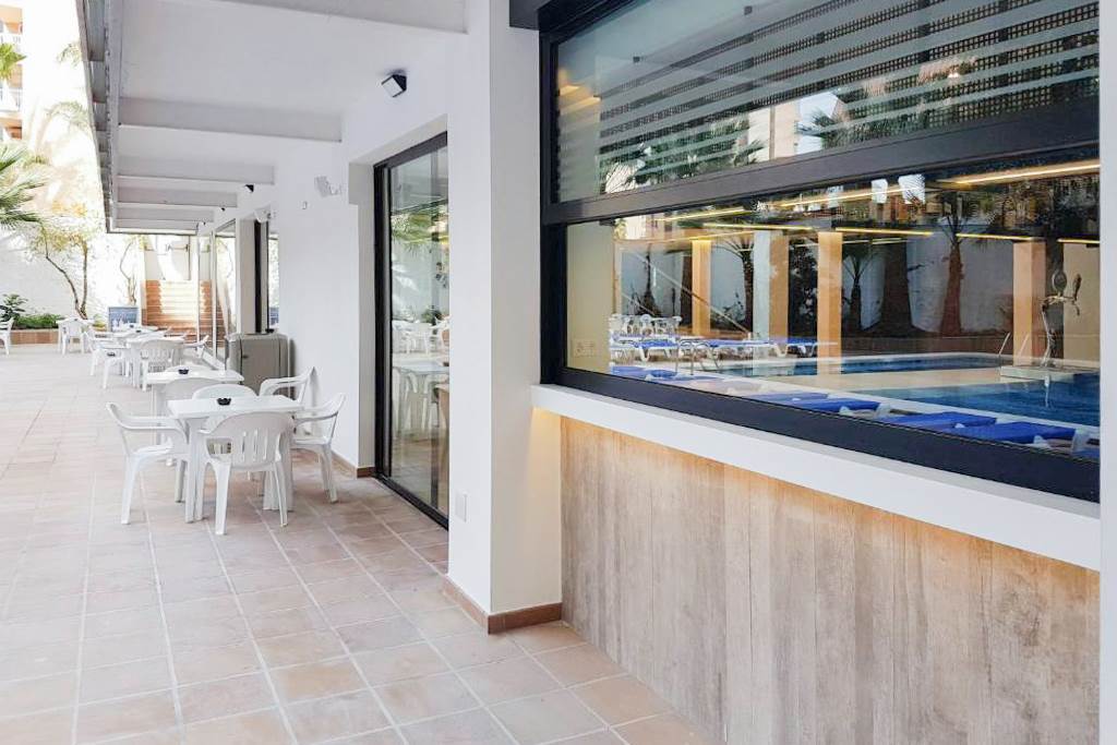 ALC_73845_Hotel_Perla_0120_06.jpg