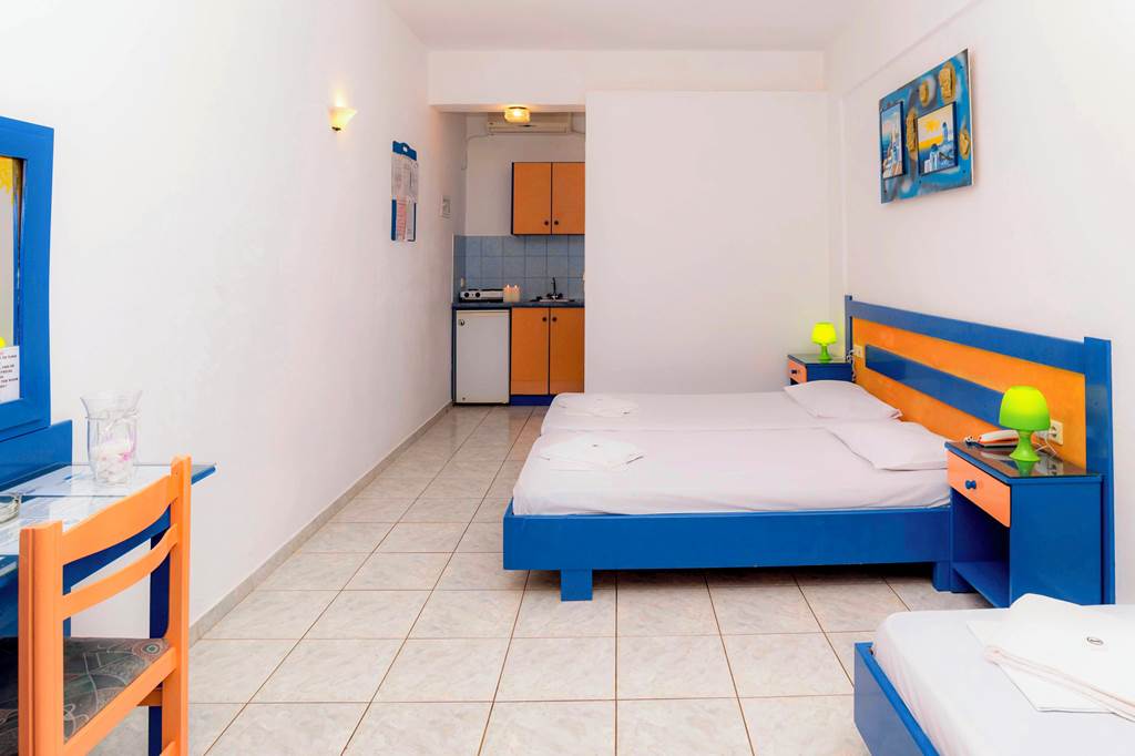 HER_84330_Eltina_Apartments_1022_12.jpg