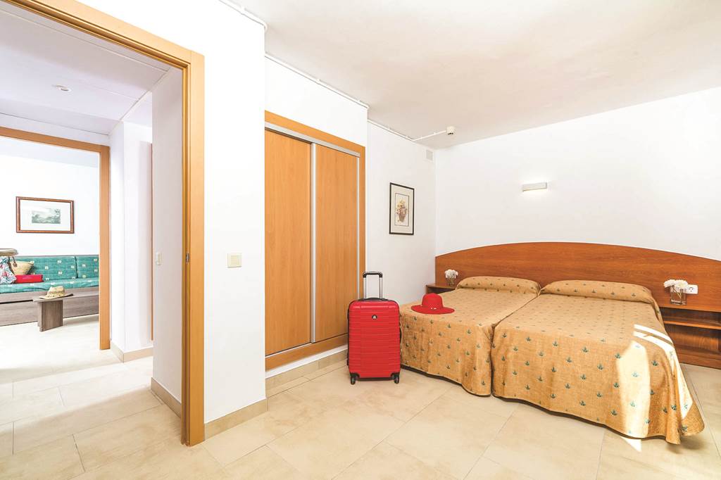 GRO_74779_Condado_Apts_1216_07.jpg