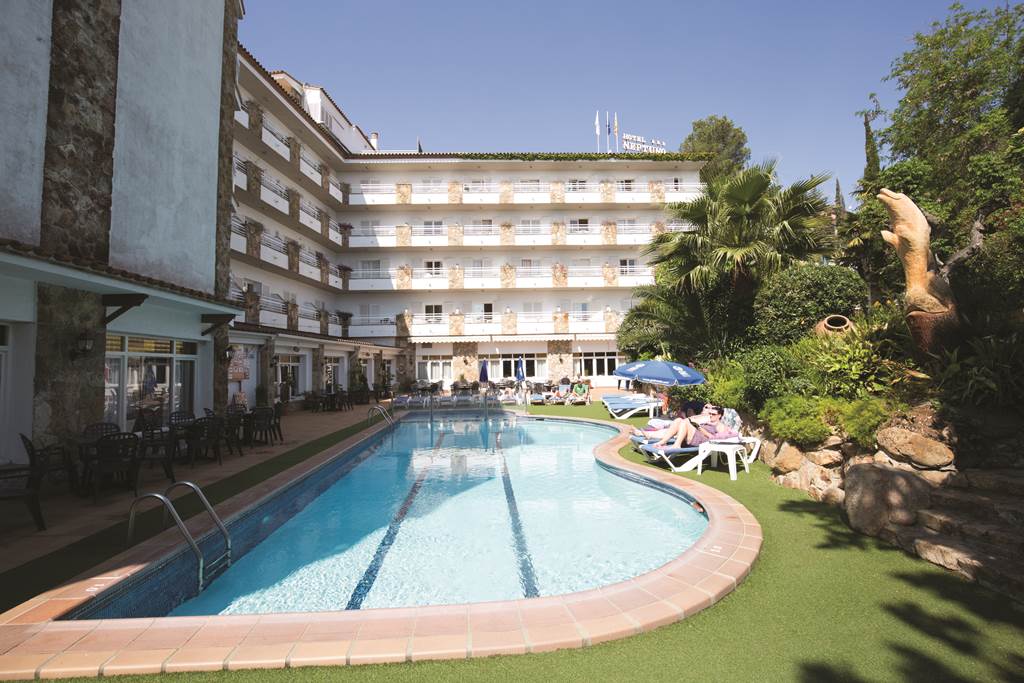 GRO_73177_Neptuno_Hotel_0716_01.jpg