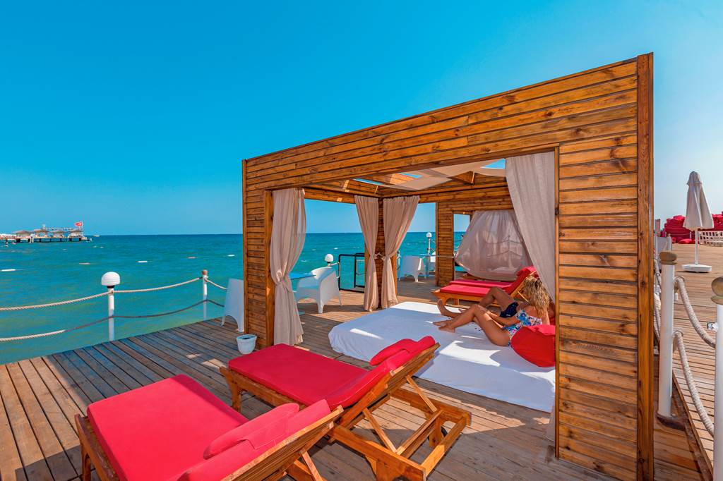AYT_87662_Adam_&_Eve_Hotel_0524_43.jpg