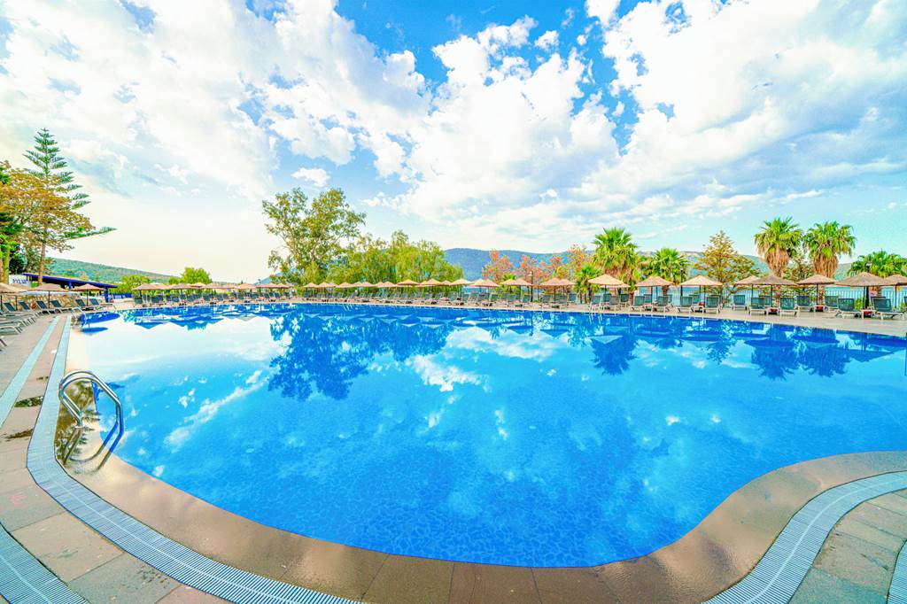 BJV_77035_Bodrum_Holiday_Resort_&_Spa_0624_04.jpg