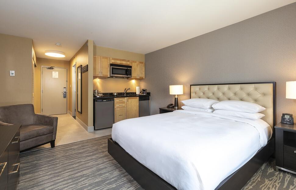 Hilton-Whistler-2.jpg