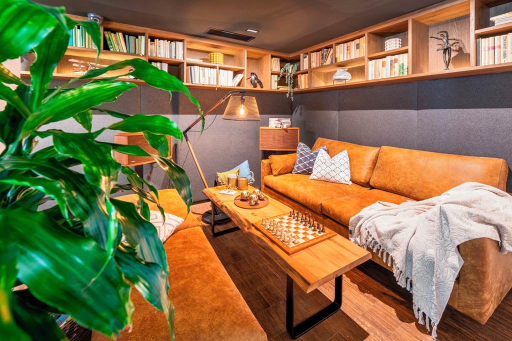 PRG_88223_Mosaic_House_Design_Hotel_0924_14.jpg