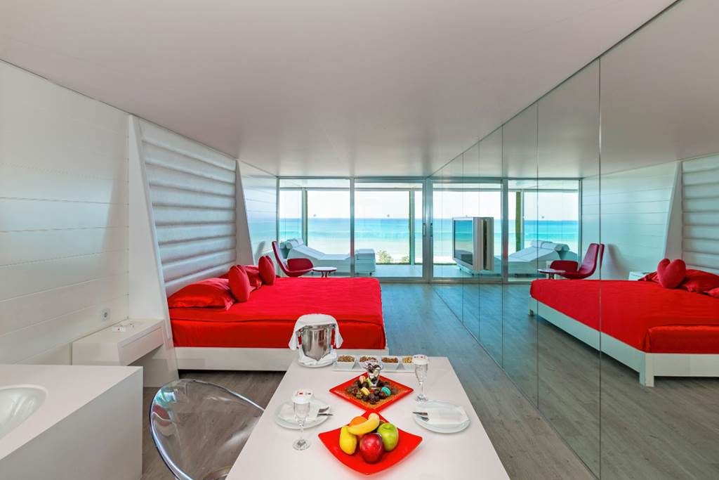 AYT_87662_Adam_&_Eve_Hotel_0624_06.jpg
