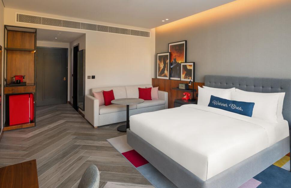 The-WB-Abu-Dhabi-Curio-Collection-by-Hilton-4.jpg