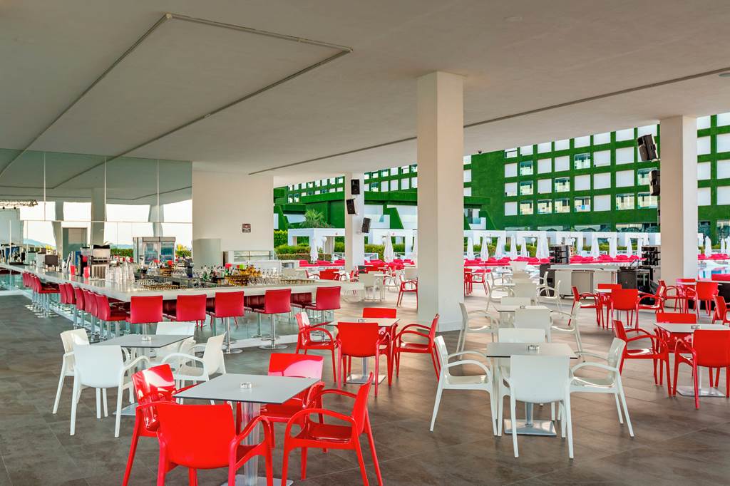 AYT_87662_Adam_&_Eve_Hotel_0524_01.jpg