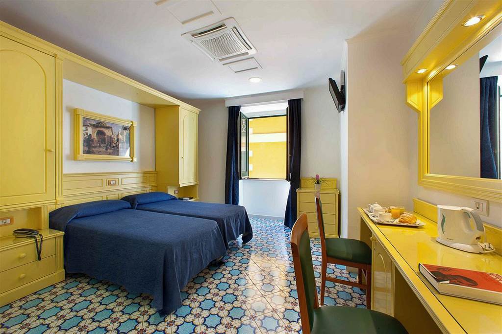 NAP_87915_Hotel_Astoria_0724_07.jpg
