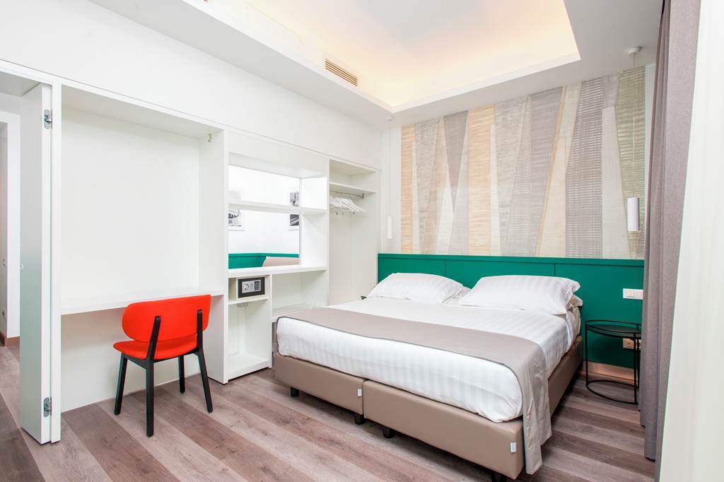 NAP_87802_Smart_Hotel_Naples_Harbour_0724_04.jpg