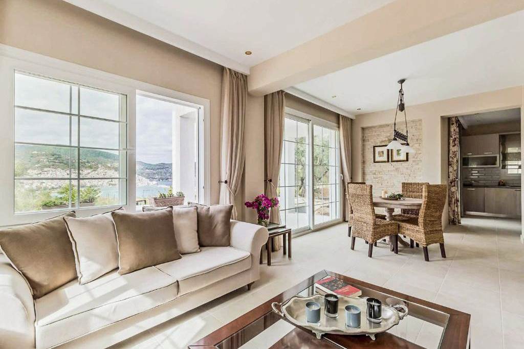 JSI_88233_Villa_Revenio_1024_04.jpg