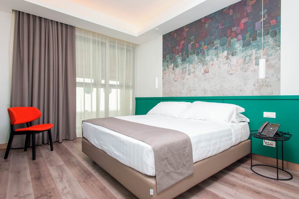 NAP_87802_Smart_Hotel_Naples_Harbour_0724_08.jpg