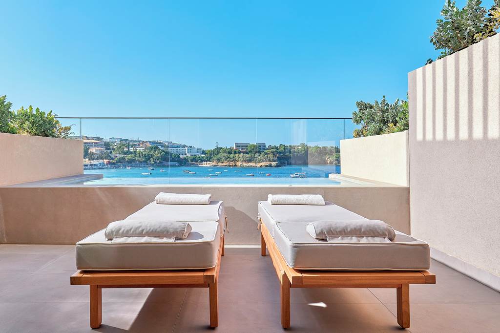 HER_83488_Castello_Infinity_Suites_1223_09.jpg