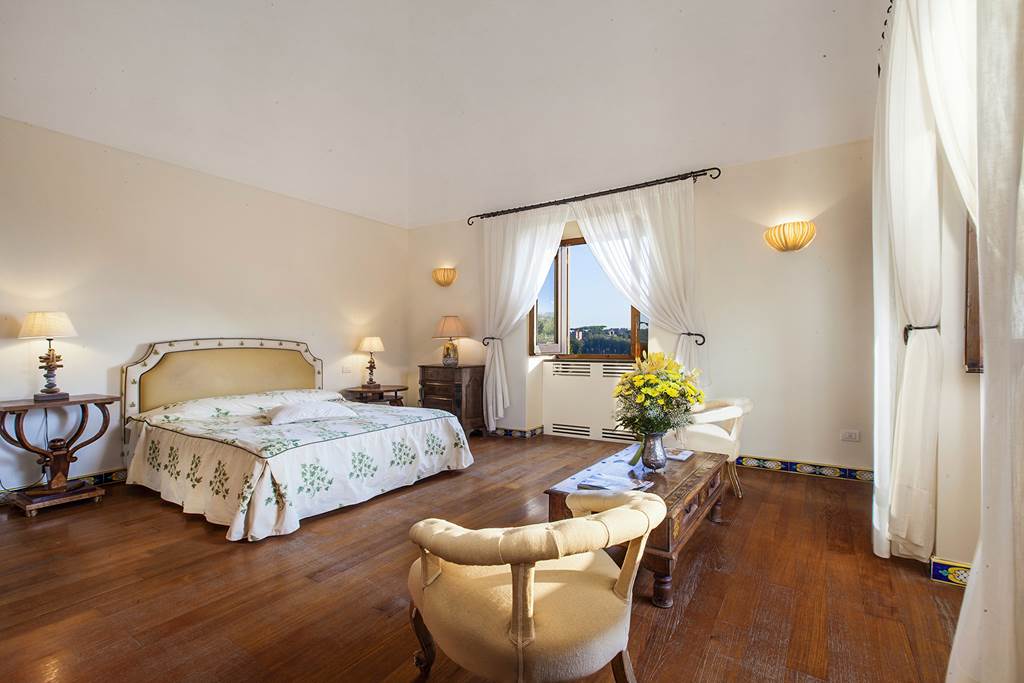 NAP_84512_Villa_White_Manor_II_1122_11.jpg