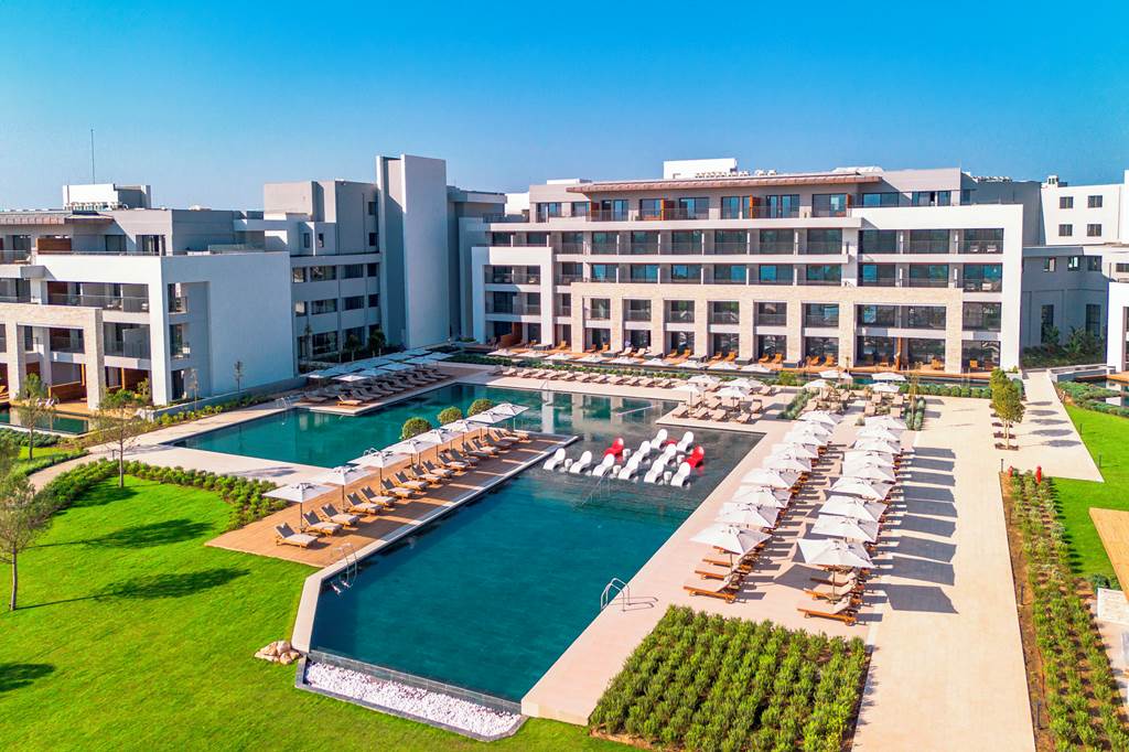 BJV_85636_Anda_Barut_Collection_0524_05.jpg