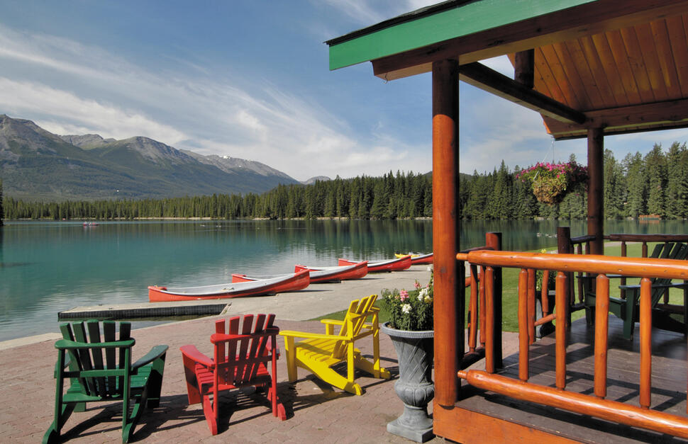 Fairmont-Jasper-Park-Lodge-9.jpg