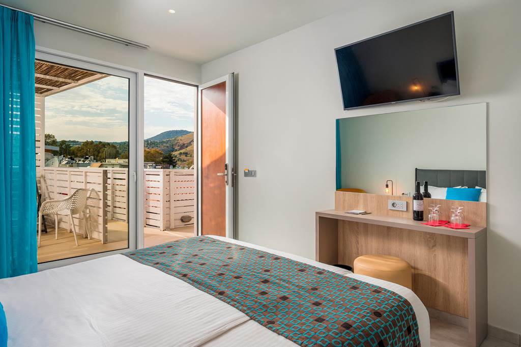 CHQ_88703_Corissia_Beach_Hotel_1224_05.jpg