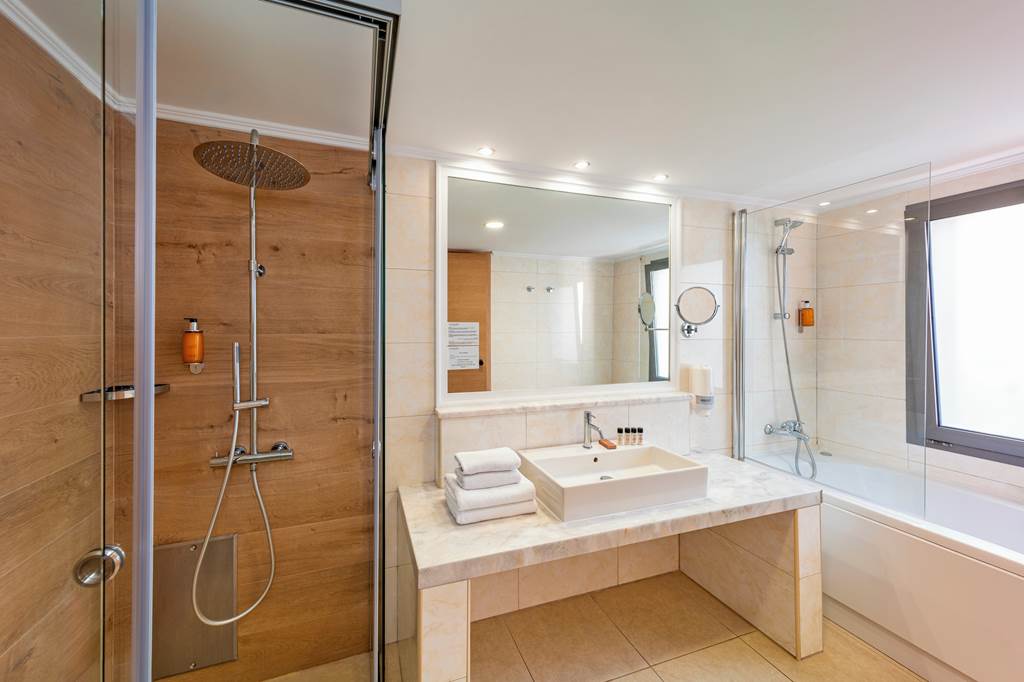 RHO_70433_Kresten_Royal_Euphoria_Resort_0124_05.jpg