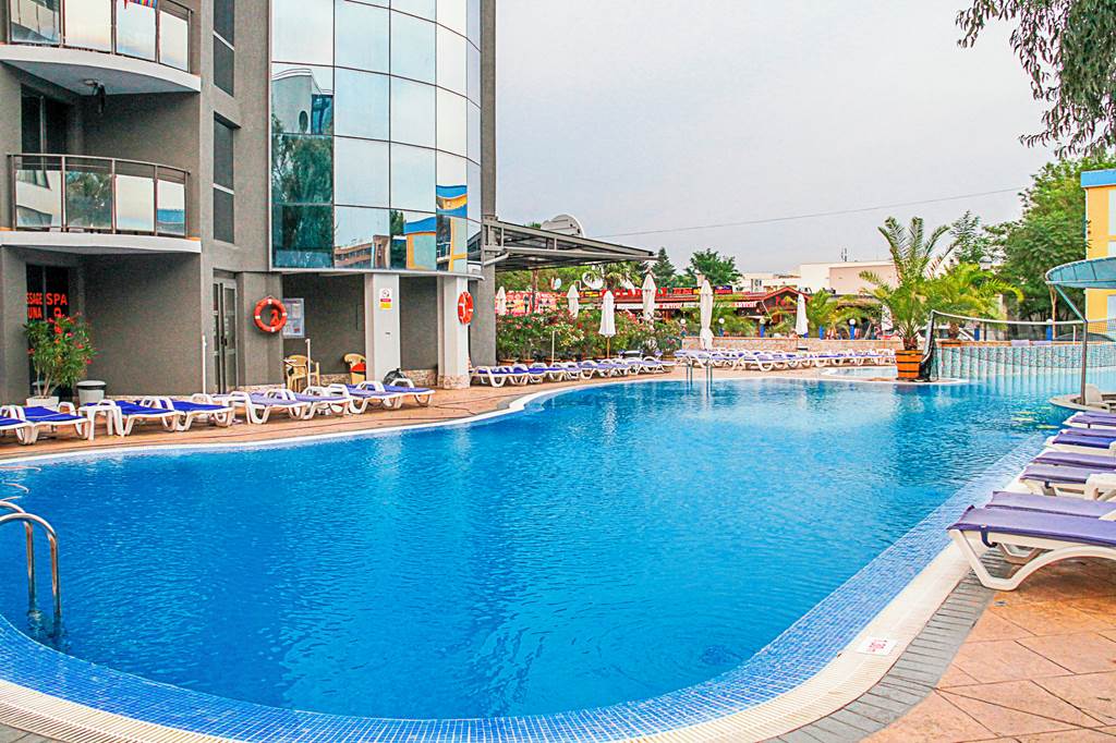 BOJ_81009_Meridian_Hotel_0819_07.jpg