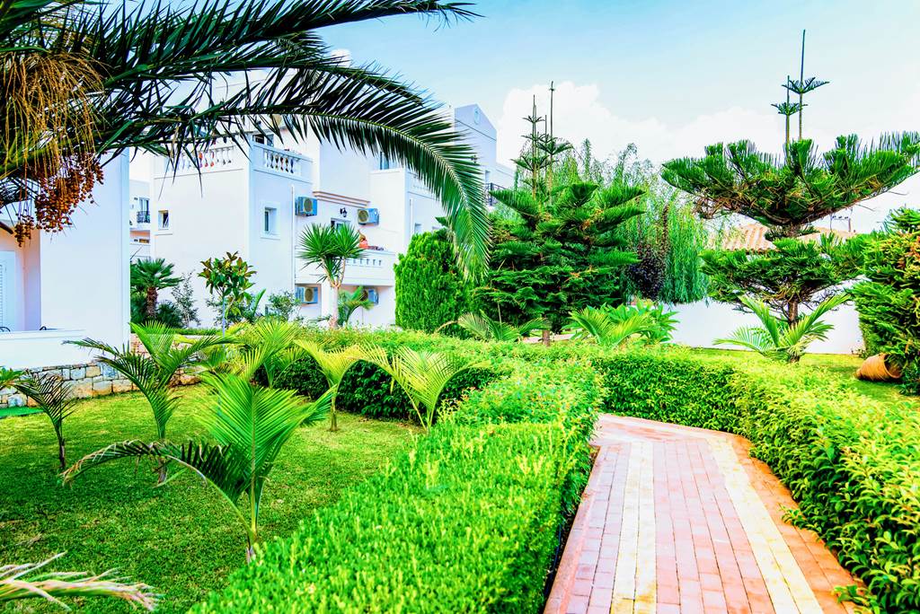 HER_83090_Yiannis_Manos_Hotel_Resort_0621_18.jpg