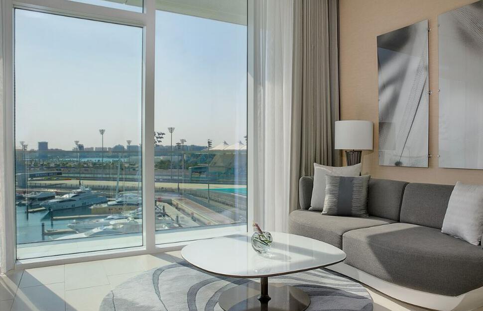 W-Abu-Dhabi-Yas-Island-14.jpg