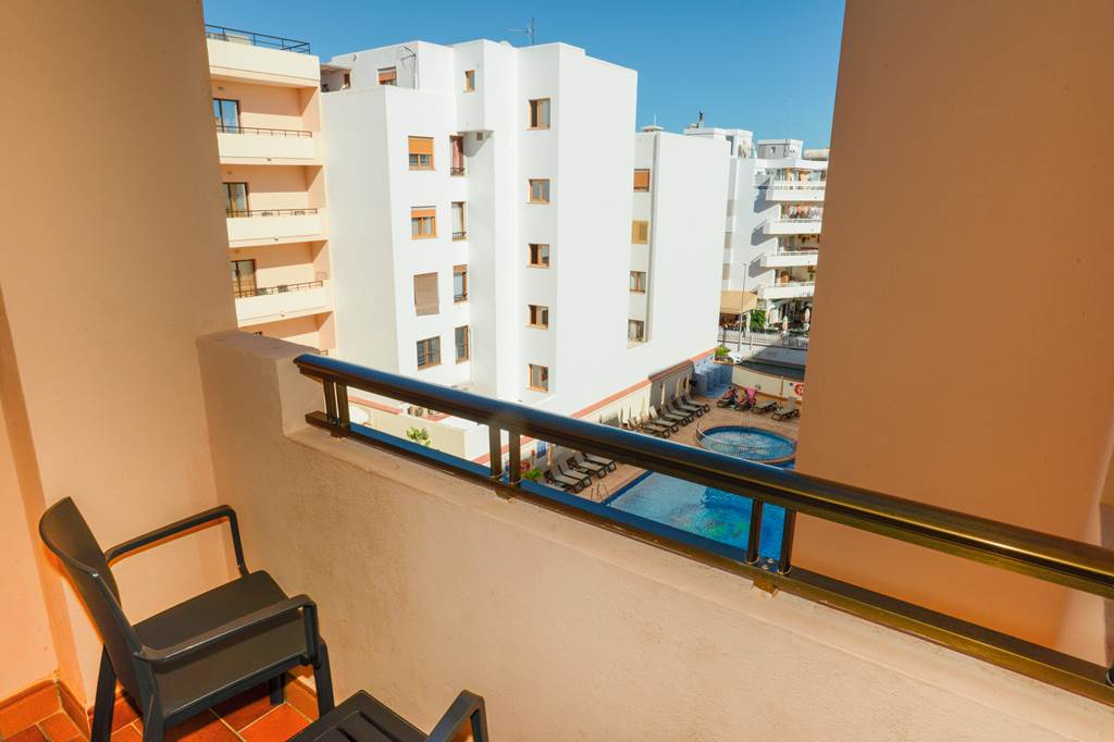 IBZ_382_Invisa_Hotel_La_Cala_1123_11.jpg