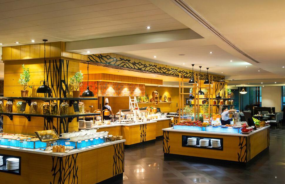Rixos-The-Palm-Dubai-Hotel-and-Suites-7.jpg