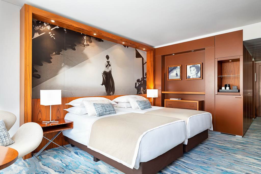 NCE_85352_JW_Marriott_Cannes_0123_16.jpg