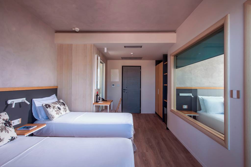 CHQ_88703_Corissia_Beach_Hotel_1224_06.jpg