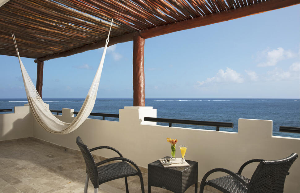 Dreams-Sapphire-Resort-Spa-6.jpg