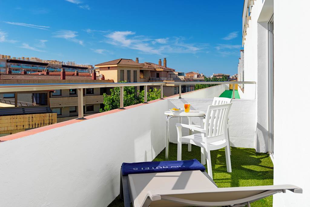 REU_2669_H10_Delfin_Hotel_0523_01.jpg