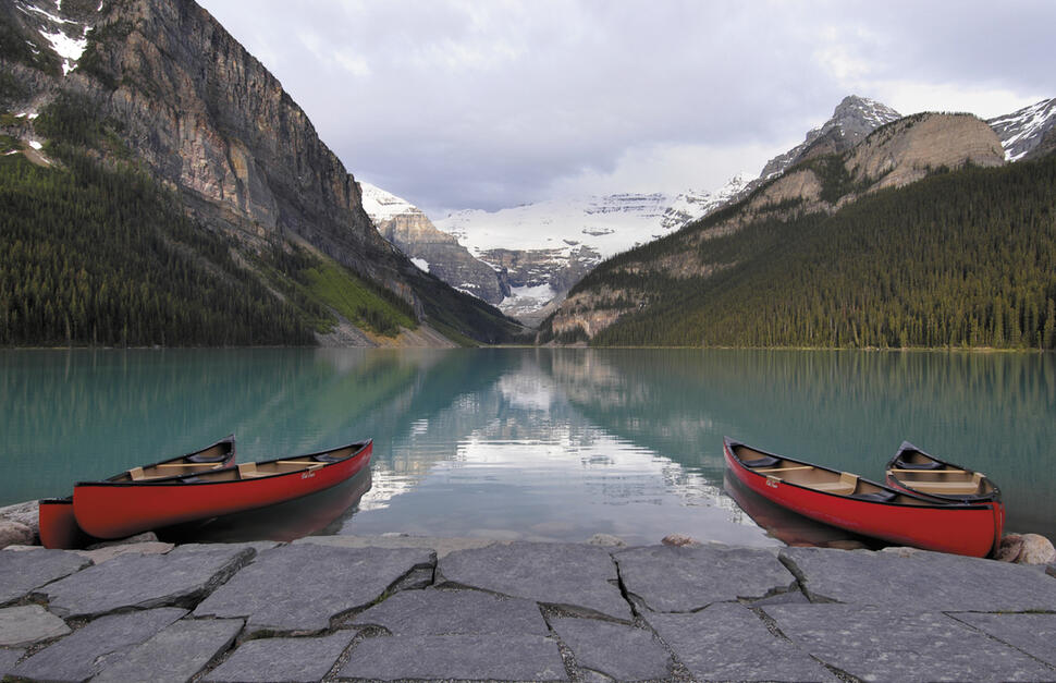 Fairmont-Chateau-Lake-Louise-4.jpg