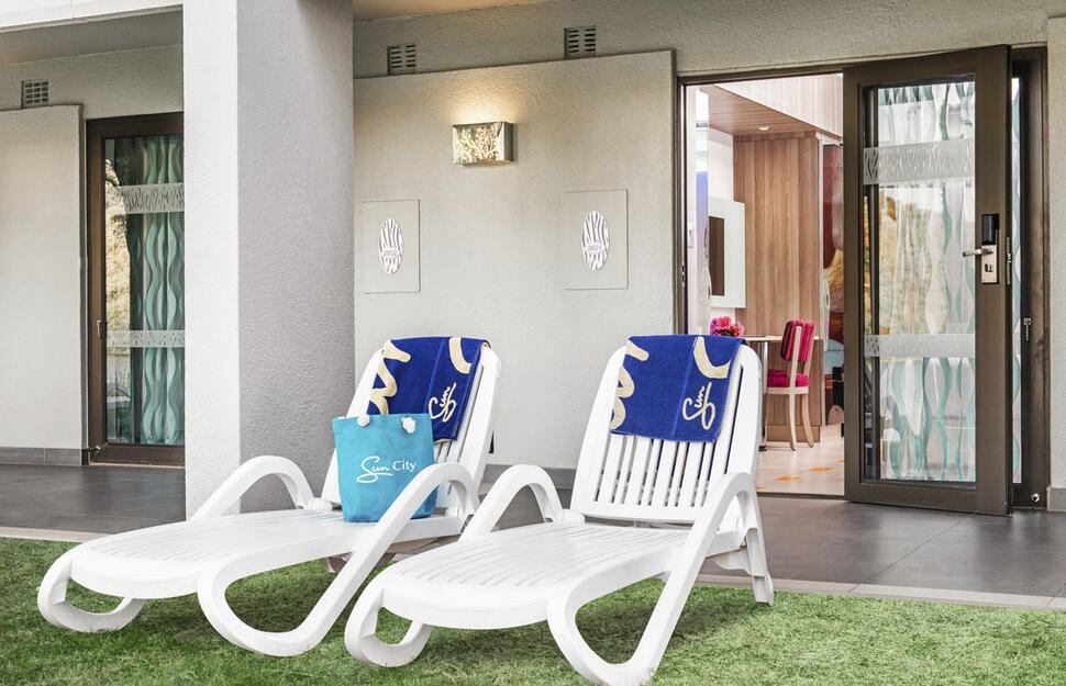 Sun-City-Cabanas-6.jpg
