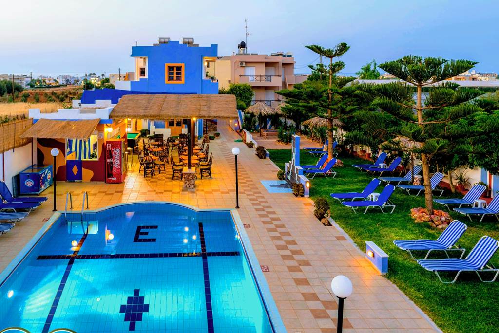 HER_84330_Eltina_Apartments_1022_17.jpg