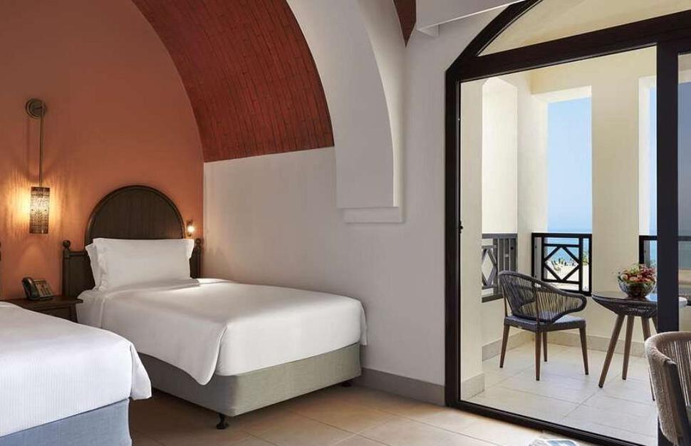 The-Cove-Rotana-Resort-4.jpg