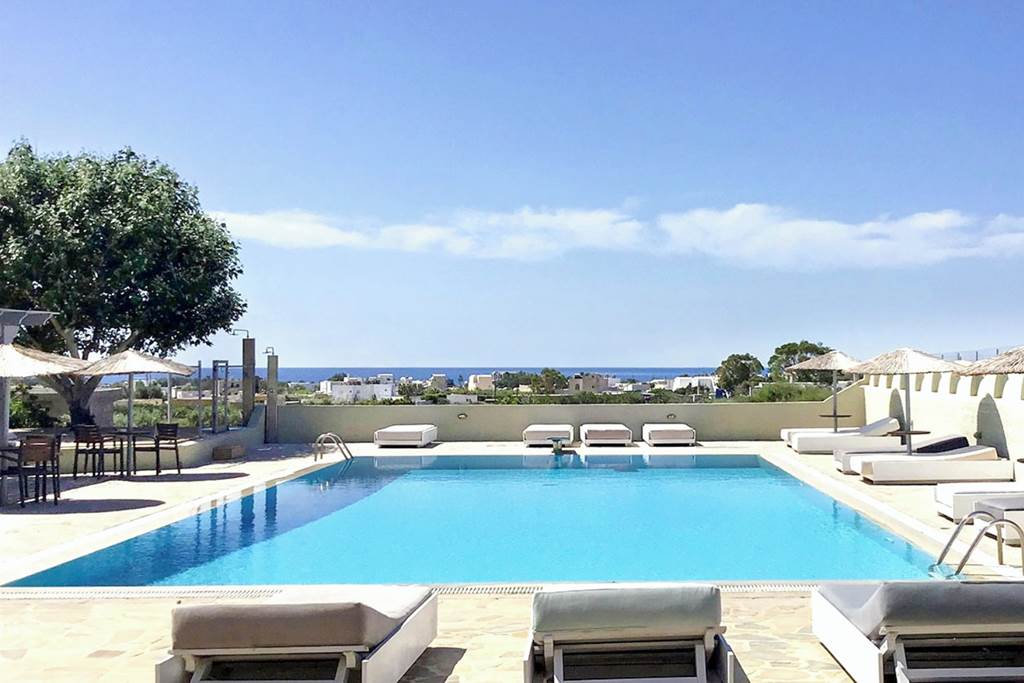 JTR_83980_Thera_Mare_Resort_1122_06.jpg