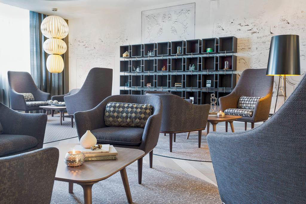 VIE_74626_Renaissance_Wien_Hotel_0823_36.jpg