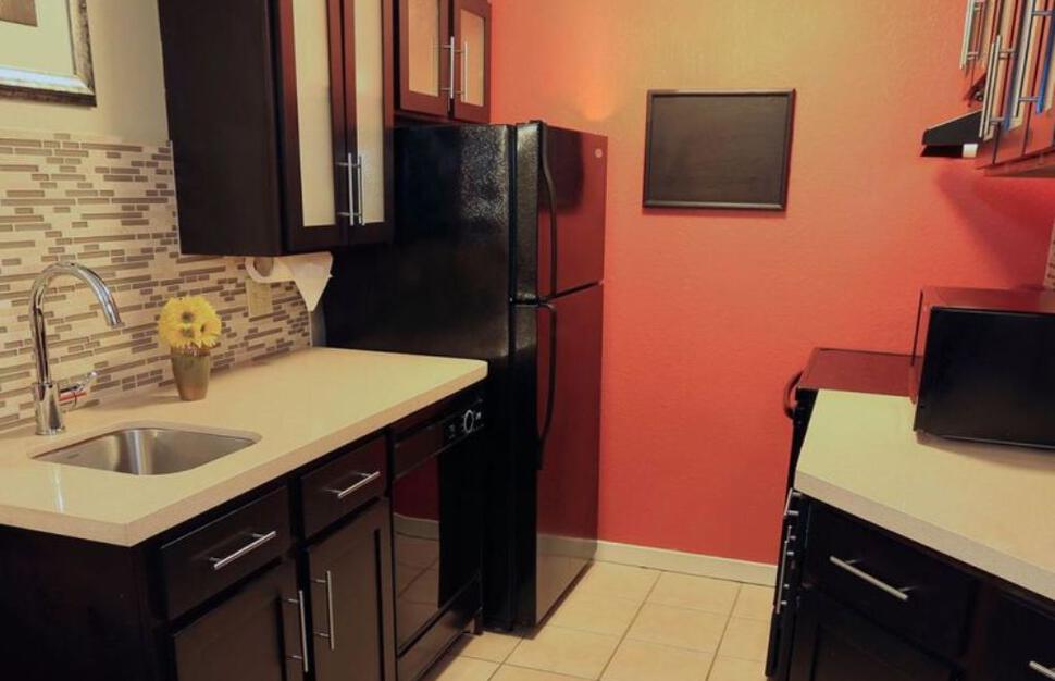 Sonesta-ES-Suites-Orlando-Lake-Buena-Vista-3.jpg