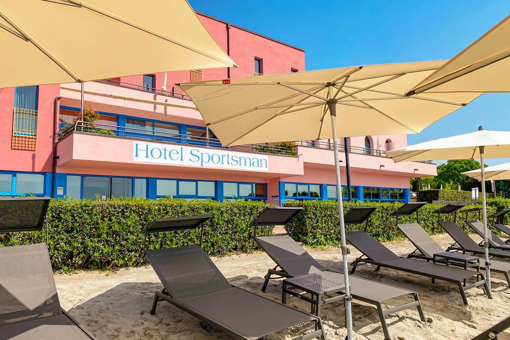 VRN_88371_Hotel_Sportsman_0924_07.jpg