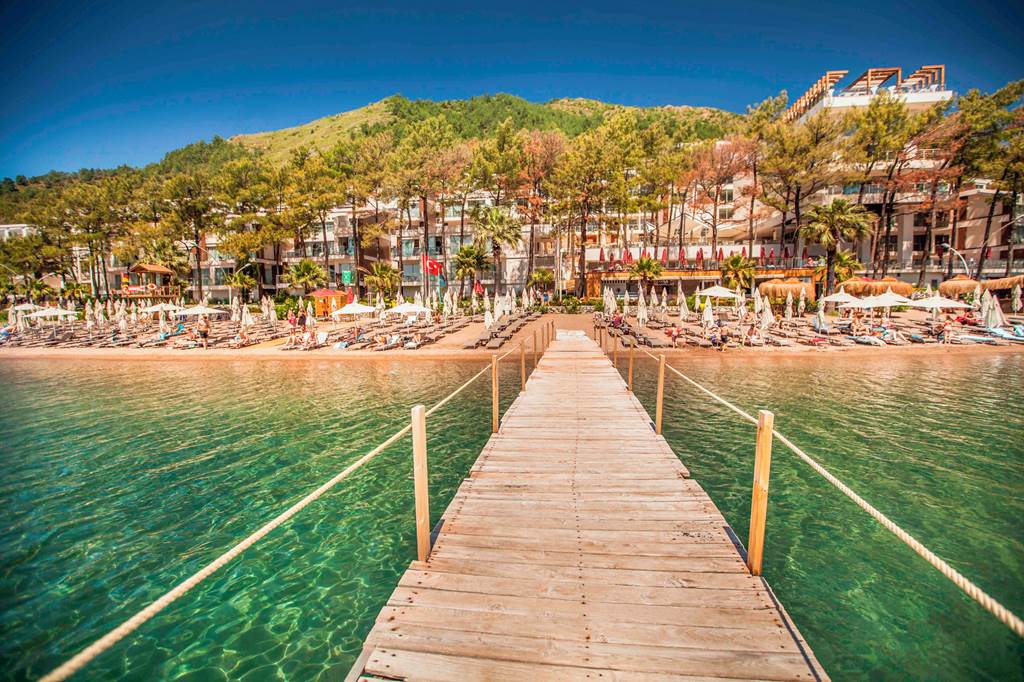 DLM_81286_Orka_Lotus_Beach_1019_06.jpg