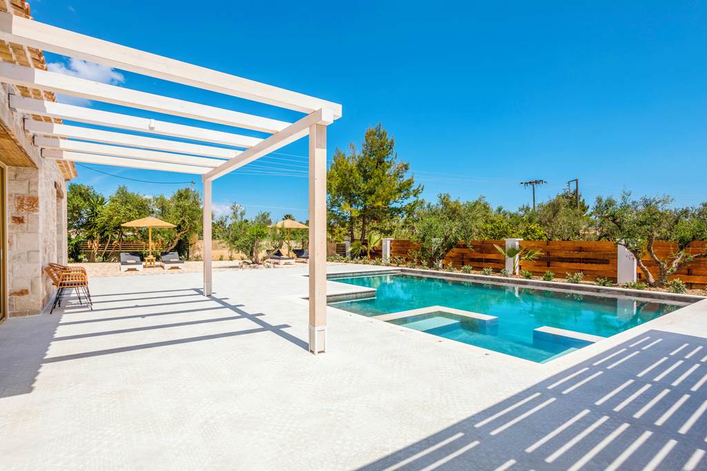 ZTH_84913_Villa_Stagionello_0523_02.jpg