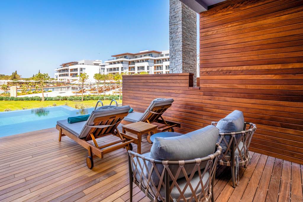 BJV_85636_Anda_Barut_Collection_0524_133.jpg