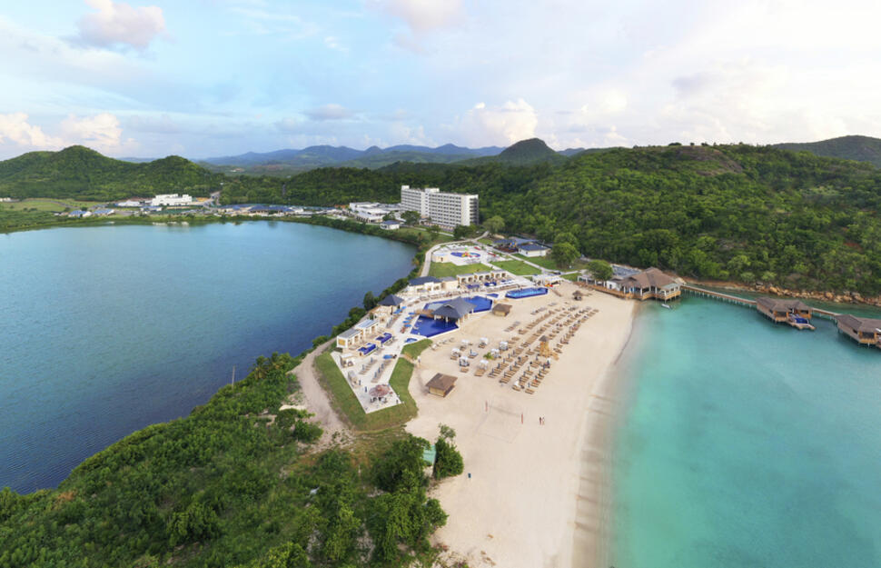 Royalton-Antigua-An-Autograph-Collection-All-Inclusive-Resort-31.jpg