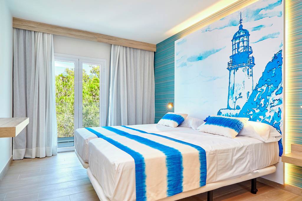 IBZ_79942_Sol_Bahia_Ibiza_Suites_0119_05.jpg