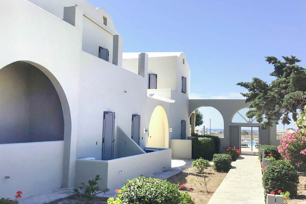 JTR_83980_Thera_Mare_Resort_1122_12.jpg