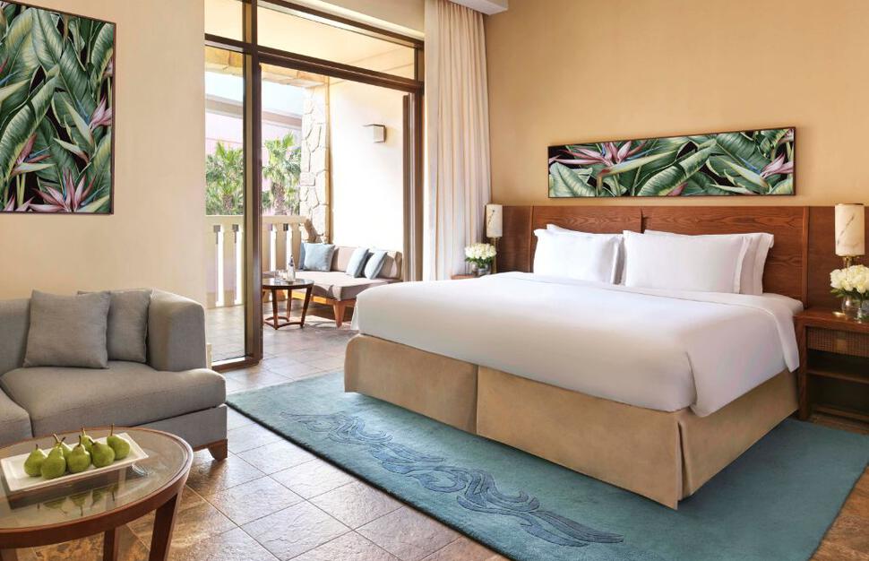 Sofitel-Dubai-The-Palm-2.jpg