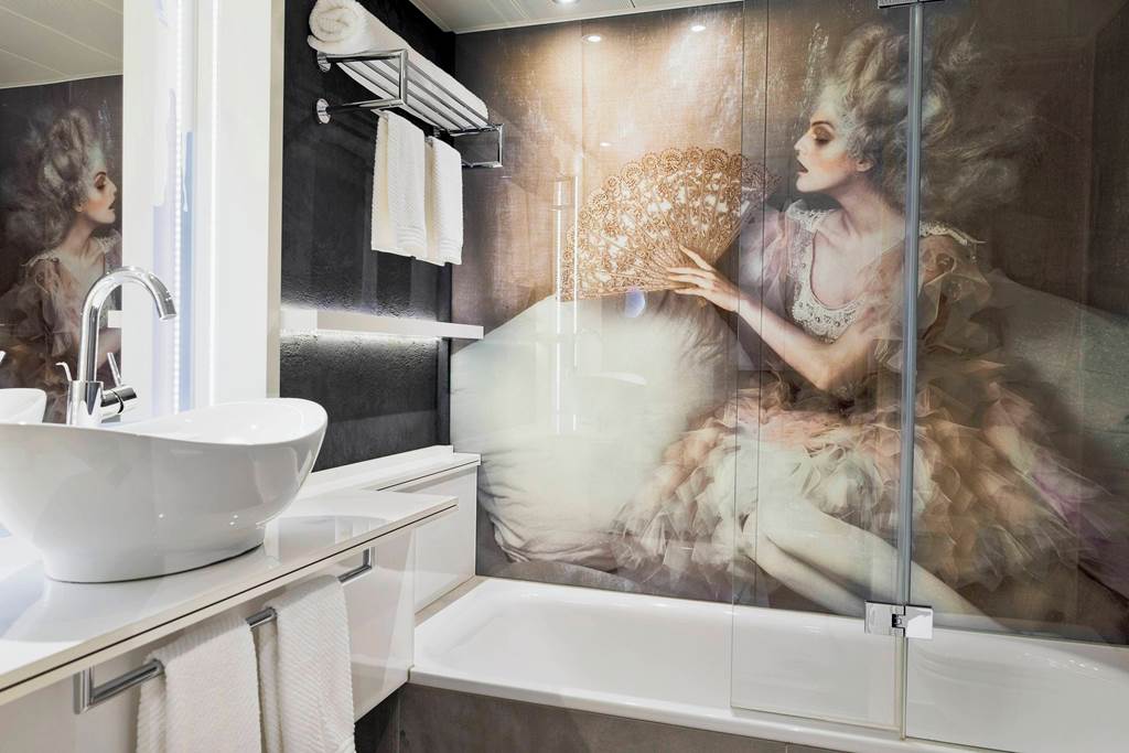 VIE_74626_Renaissance_Wien_Hotel_0823_04.jpg