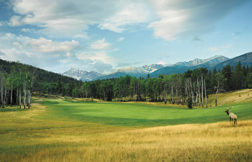 Fairmont-Jasper-Park-Lodge-3.jpg