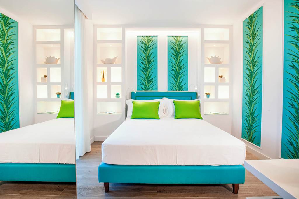 NAP_89118_Villa_High_Top_Vista_0225_11.jpg