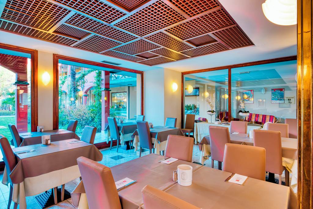 VRN_73806_Parc_Hotel_Gritti_1223_02.jpg