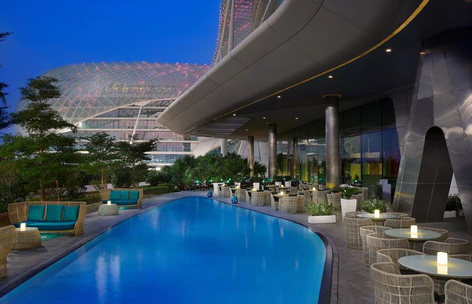 W-Abu-Dhabi-Yas-Island-19.jpg